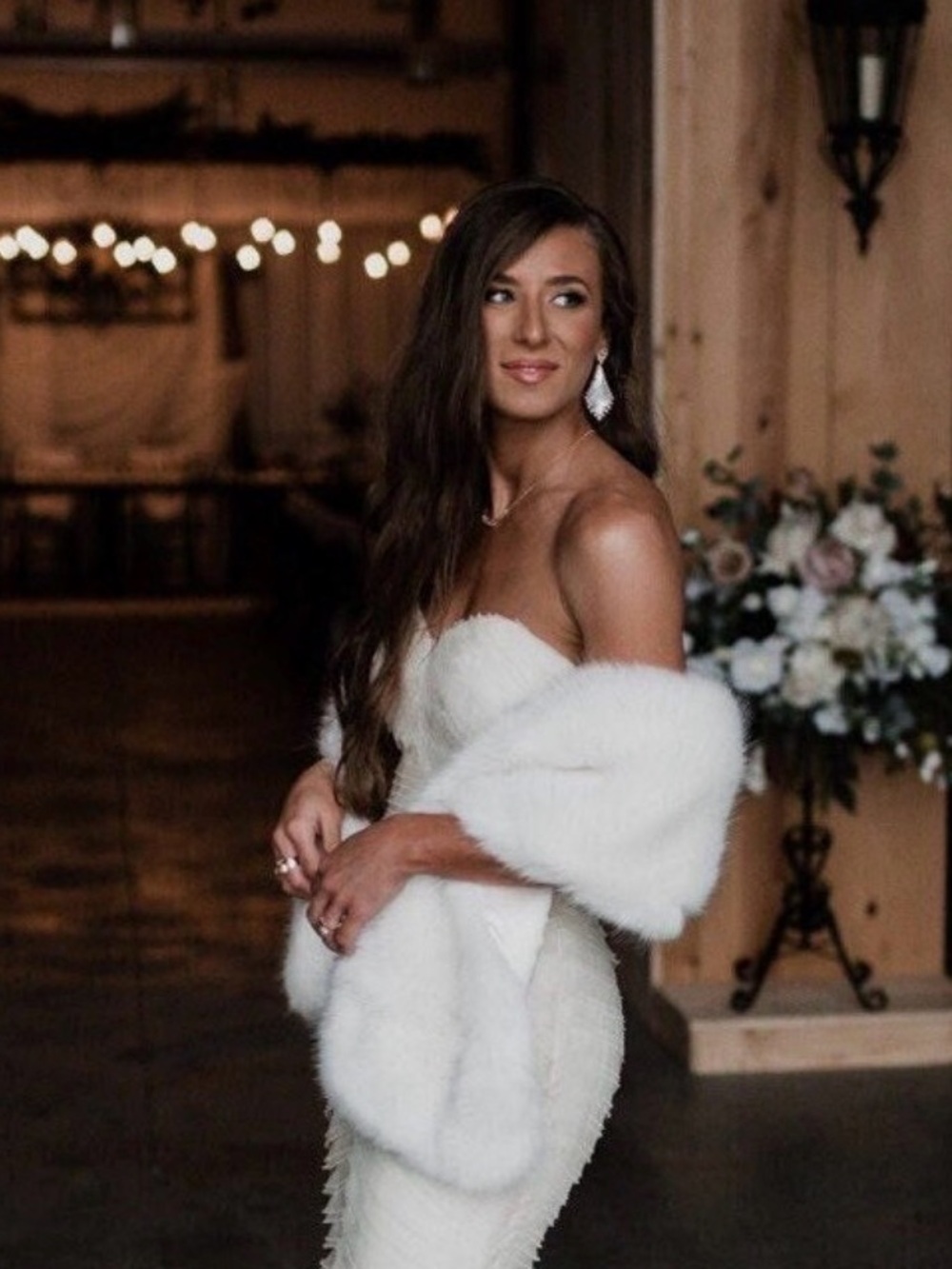 White Ivory Faux Fur Bridal Wrap, Wedding Shrug Stole Shawl Cape NWT Size SMALL